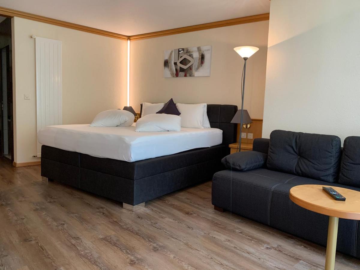 Hotel Quellenhof لوكباد المظهر الخارجي الصورة