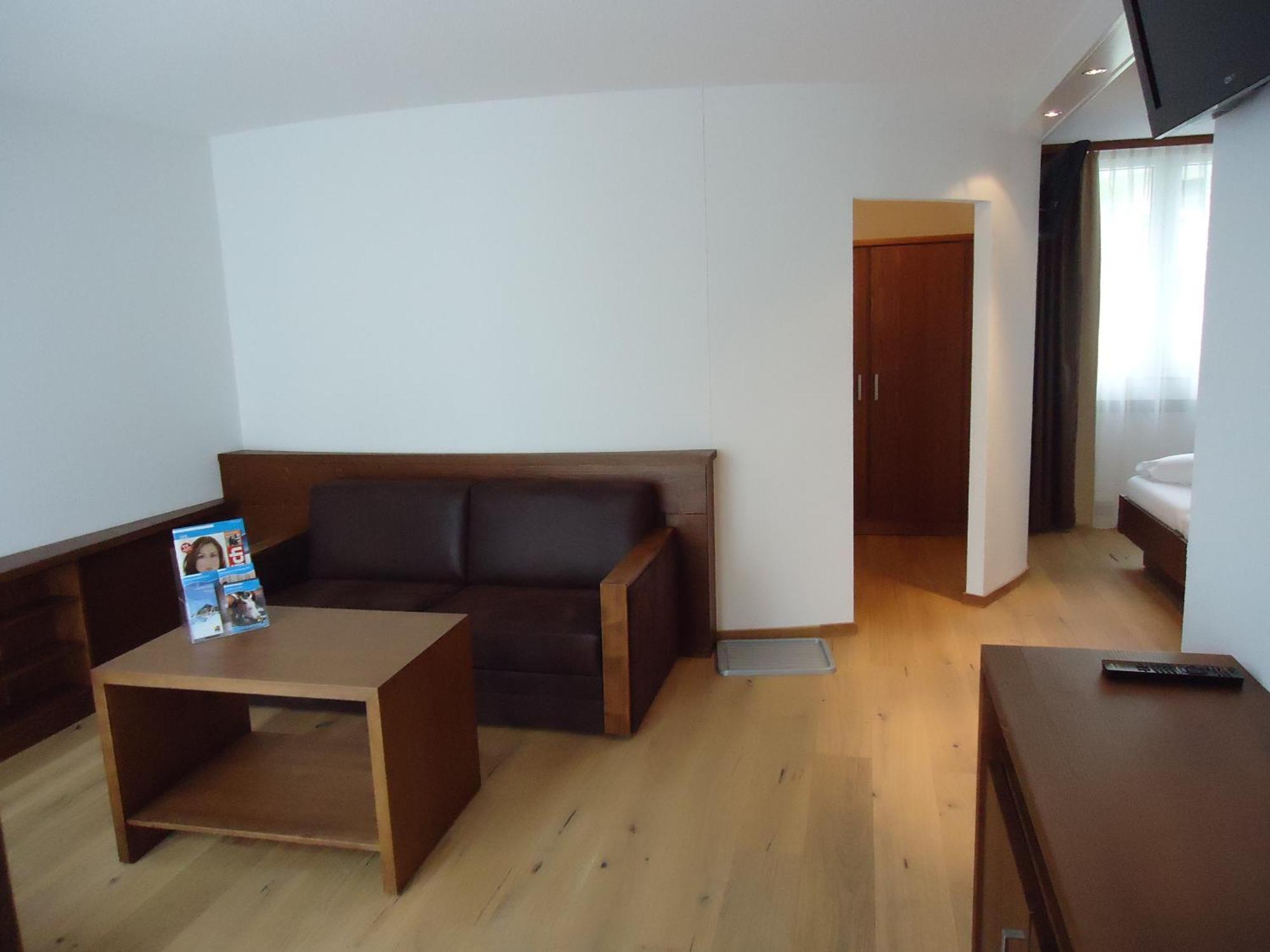 Hotel Quellenhof لوكباد المظهر الخارجي الصورة