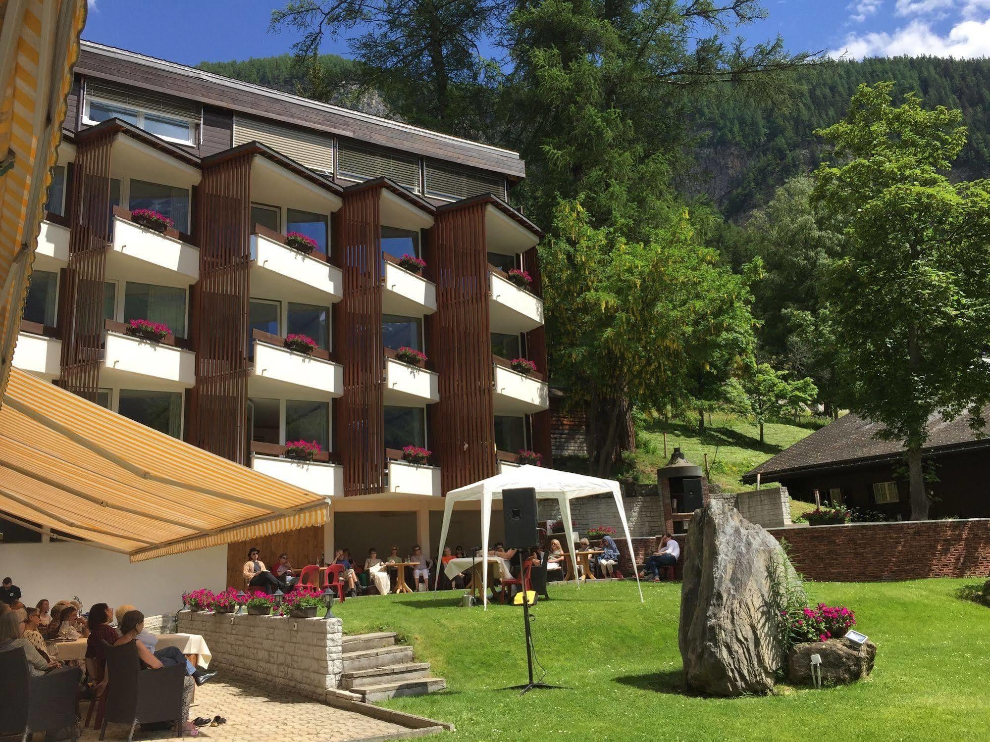 Hotel Quellenhof لوكباد المظهر الخارجي الصورة